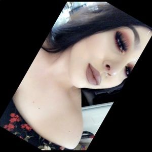 Meet your Posher, Jazmin